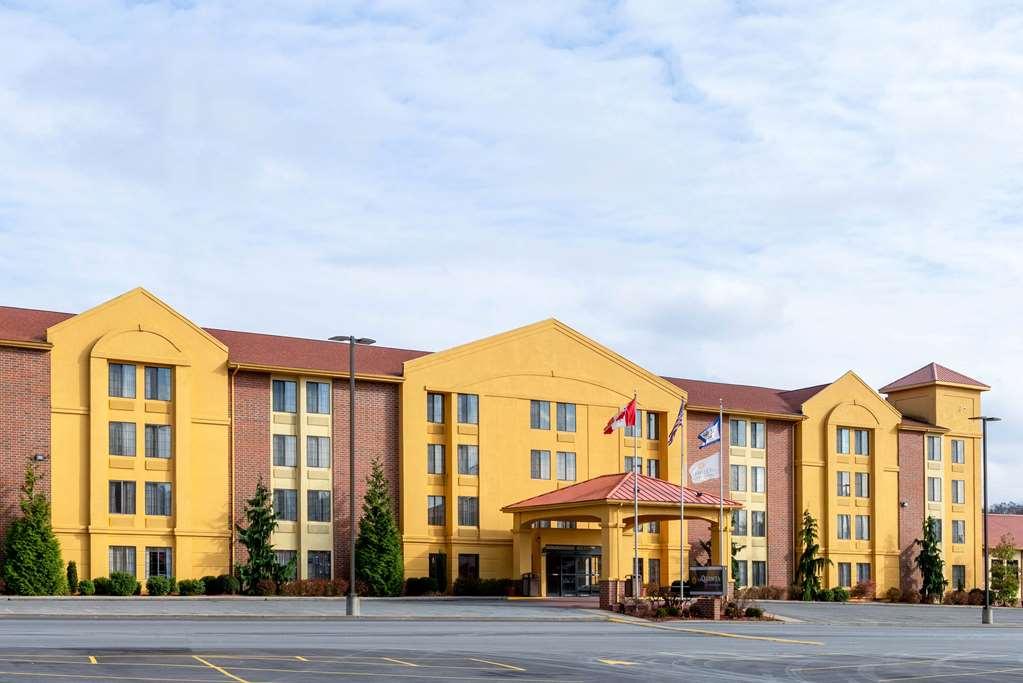 La Quinta Inn & Suites - New River Gorge National Park Summersville Exterior foto